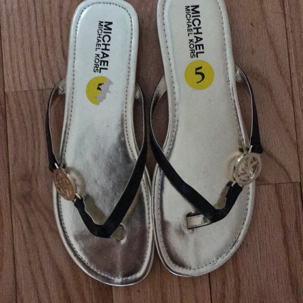 MK sandal/flip flops
